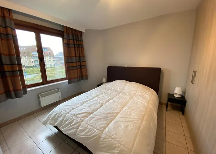 In Near Sandy * Nieuport